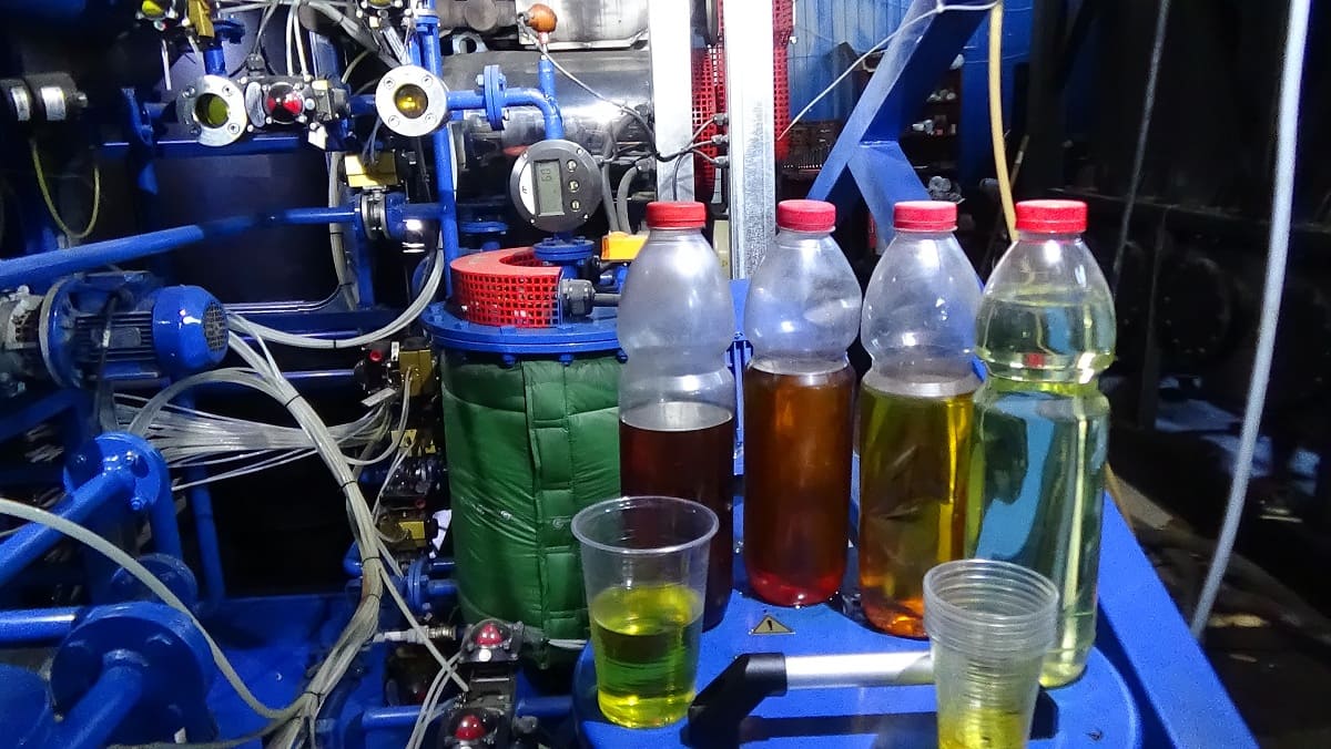 Limpiar y eliminar restos de aceite y grasa en el circuito de