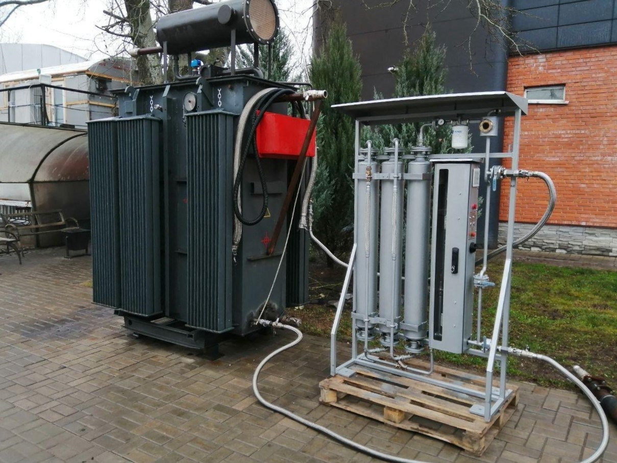 How to Prevent Moisture Accumulation in Transformer Oil